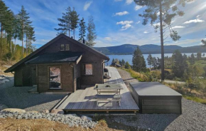 Gorgeous Home In Treungen With Jacuzzi